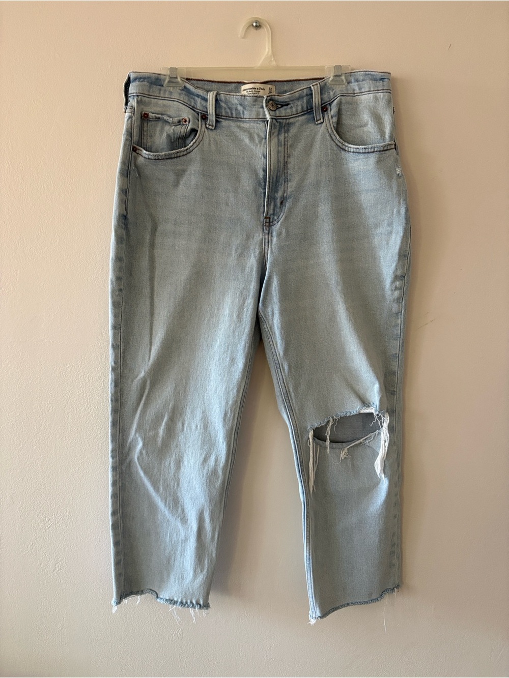 Abercrombie & Fitch Ankle Straight Ultra High Rise Light Wash Jeans Size 14